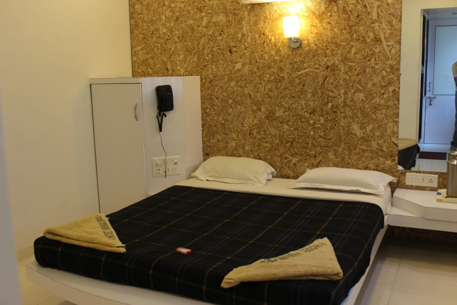 Super Deluxe Room with AC at Hotel Vyankatesh